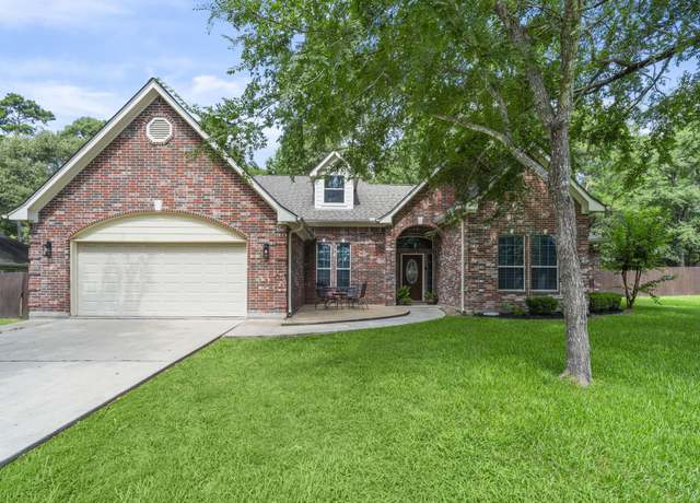Property at 15 Rose Pine Ct, Magnolia, TX 77355, 4 beds, 2.5 baths