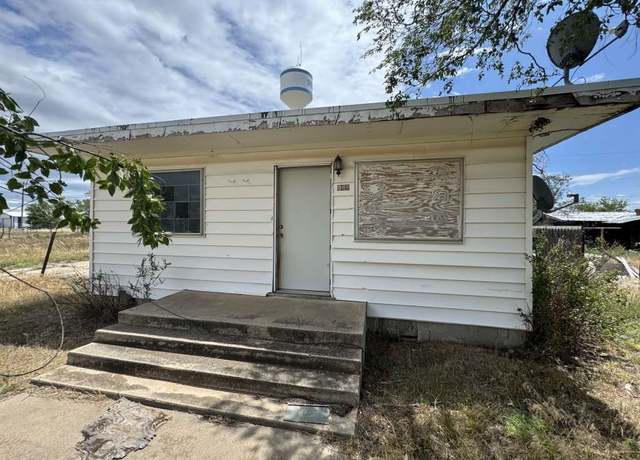 Property at 409 Lindberg St, TX 79080, 3 beds, 1 bath