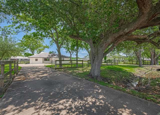 Property at 13708 Bohemian Hall Rd, Crosby, TX 77532, 4 beds, 2 baths
