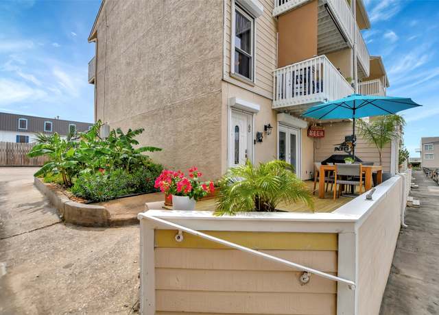 Property at 4749 Nasa Pkwy #60, Pasadena, TX 77586, 2 beds, 2.5 baths