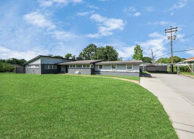 Property at 2011 Durrain Ferry Rd, Baytown, TX 77520, 3 beds, 2.5 baths