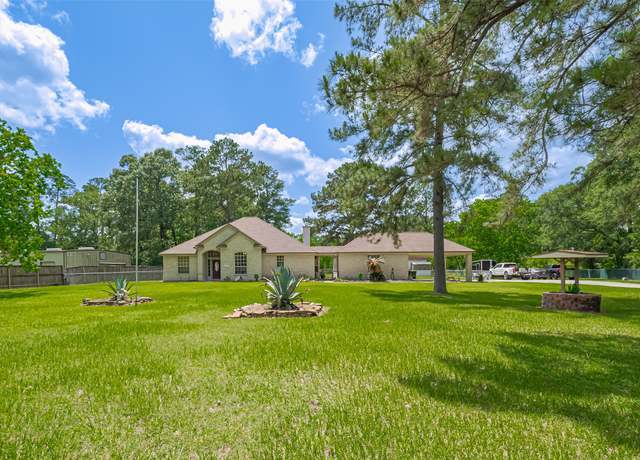 Property at 2403 Forum Ct, New Caney, TX 77357, 3 beds, 2.5 baths