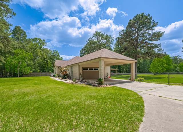 Property at 2403 Forum Ct, New Caney, TX 77357, 3 beds, 2.5 baths