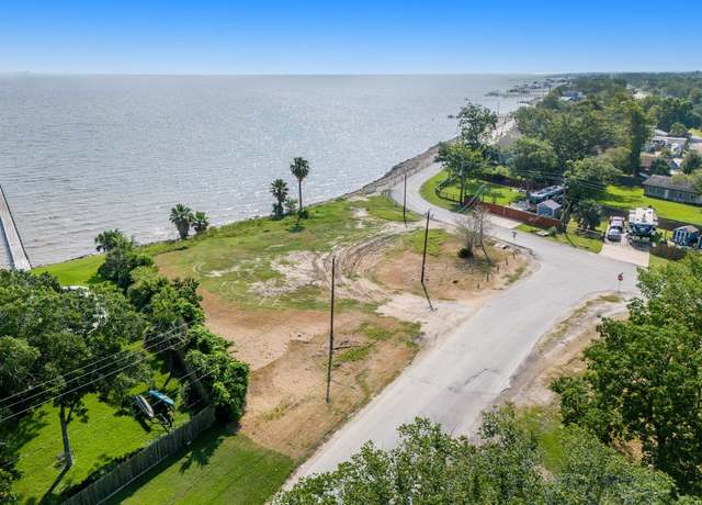Property at 4215 Bayshore, Bacliff, TX 77518