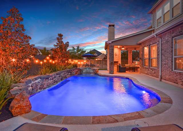 Property at 2935 Red Maple Dr, Katy, TX 77494, 4 beds, 3.5 baths