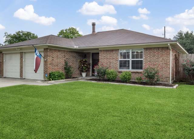 Property at 9910 El Chaco St, Baytown, TX 77521, 3 beds, 2 baths