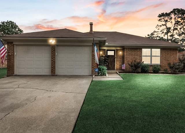 Property at 9910 El Chaco St, Baytown, TX 77521, 3 beds, 2 baths