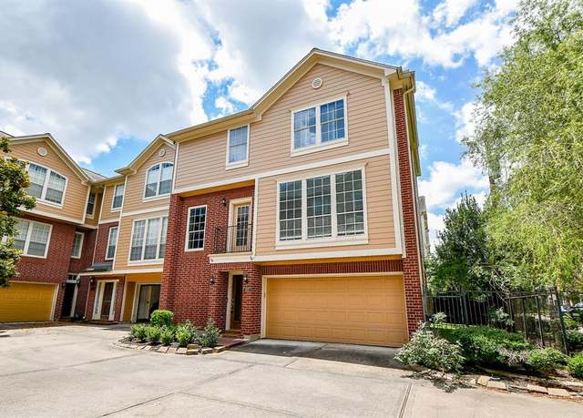 Property at 902 Cohn St, Houston, TX 77007, 3 beds, 3 baths