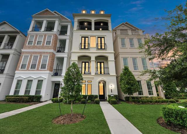 Property at 3711 Somerset Commons Ln, Houston, TX 77055, 3 beds, 3.5 baths