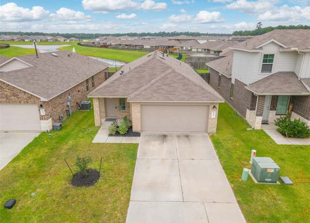Property at 14416 Sugar Pines Dr, Conroe, TX 77302, 3 beds, 2 baths