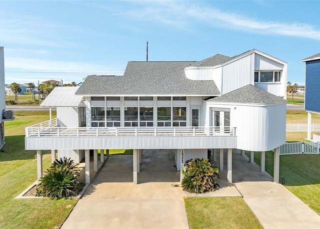 Property at 18222 E De Vaca, Galveston, TX 77554, 3 beds, 3.5 baths
