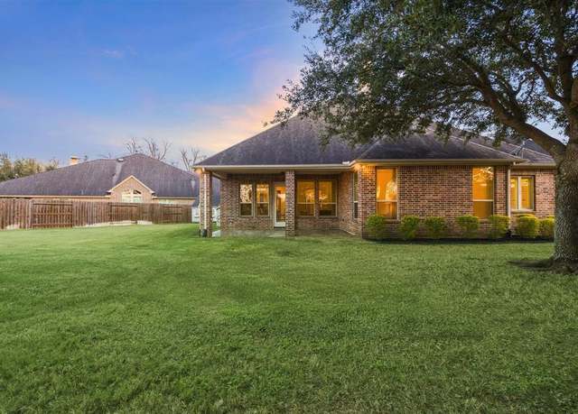 Property at 5902 Ravens Mill Ct, Sugar Land, TX 77479, 4 beds, 3.5 baths