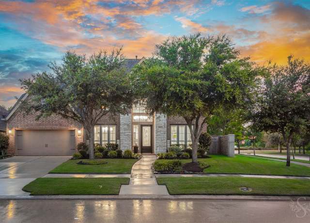 Property at 27706 Lakeway Trail Ln, Fulshear, TX 77441, 5 beds, 4.5 baths