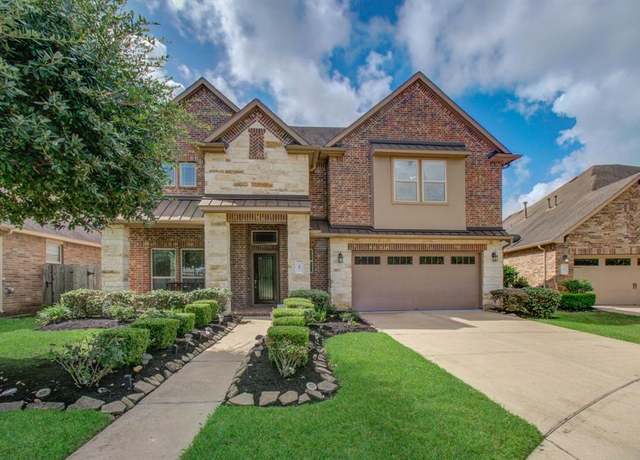 Property at 10 Glade Park Dr, Missouri City, TX 77459, 4 beds, 3.5 baths