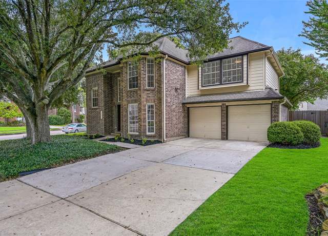 Property at 14203 Silver Sky Ct, Houston, TX 77062, 3 beds, 2.5 baths