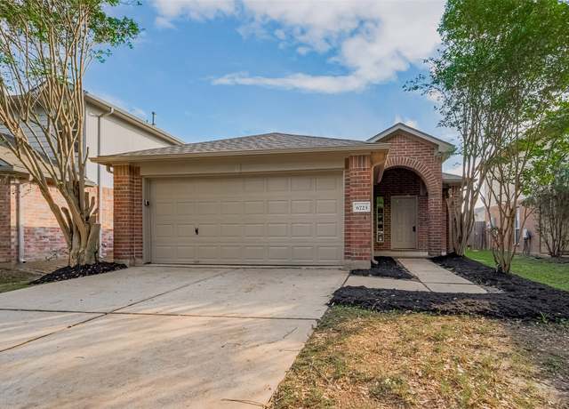 Property at 6723 Highwind Bend Ln, Katy, TX 77449, 3 beds, 2 baths