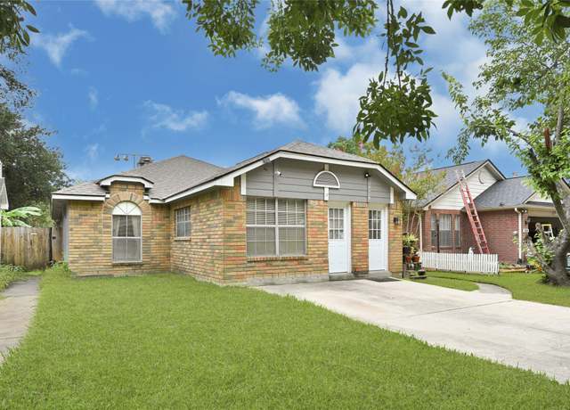 Property at 18119 Westlock Ct, Tomball, TX 77377, 3 beds, 2 baths