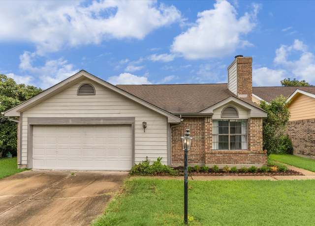 Property at 3139 Meadway Dr, Houston, TX 77082, 3 beds, 2 baths