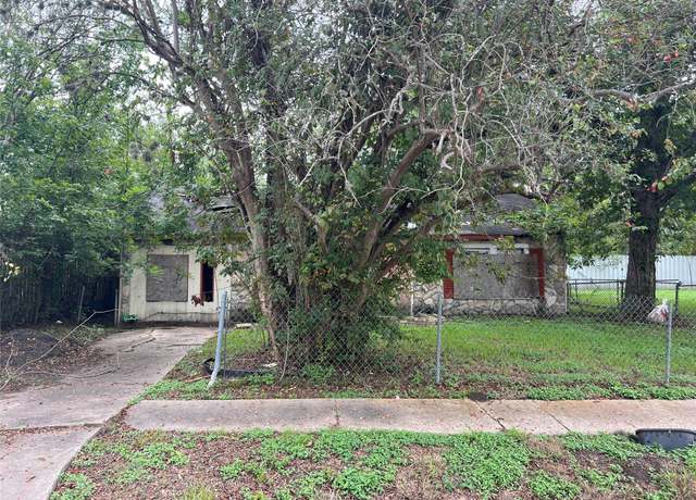 Property at 7331 England St, Houston, TX 77021
