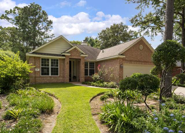 Property at 31 N Winterport Cir, The Woodlands, TX 77382, 4 beds, 2 baths
