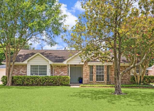 Property at 919 Carlingford Ln, Houston, TX 77079, 4 beds, 2 baths