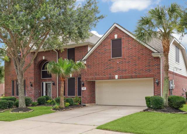 Property at 1002 Vatican Ct, Pearland, TX 77581, 4 beds, 3.5 baths