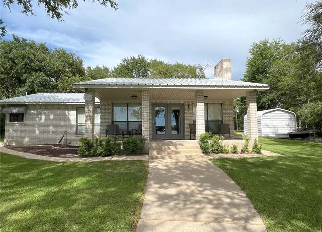 Property at 11391 Lakeshore Dr, Thornton, TX 76687, 2 beds, 2 baths