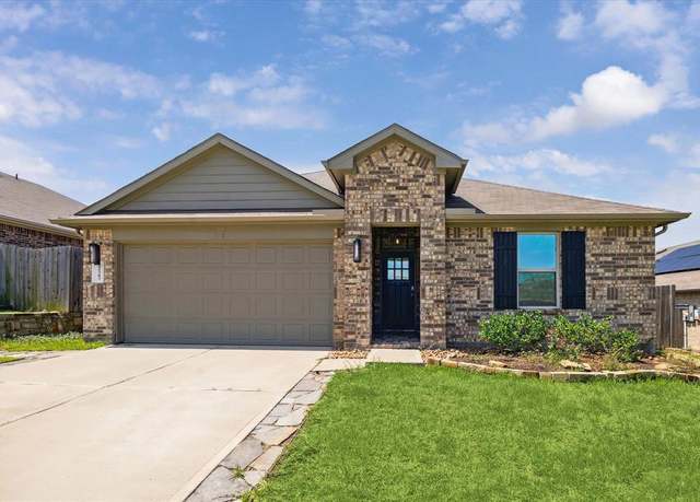 Property at 12303 Trumpetfish Ct, Conroe, TX 77304, 4 beds, 2 baths