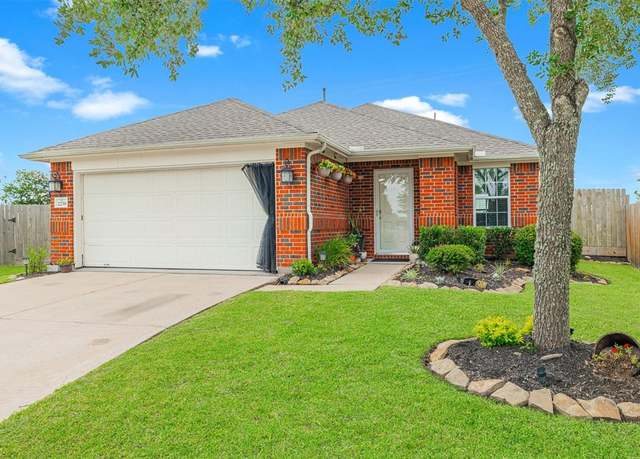 Property at 2238 Sterling Oaks Dr, Rosharon, TX 77583, 3 beds, 2 baths