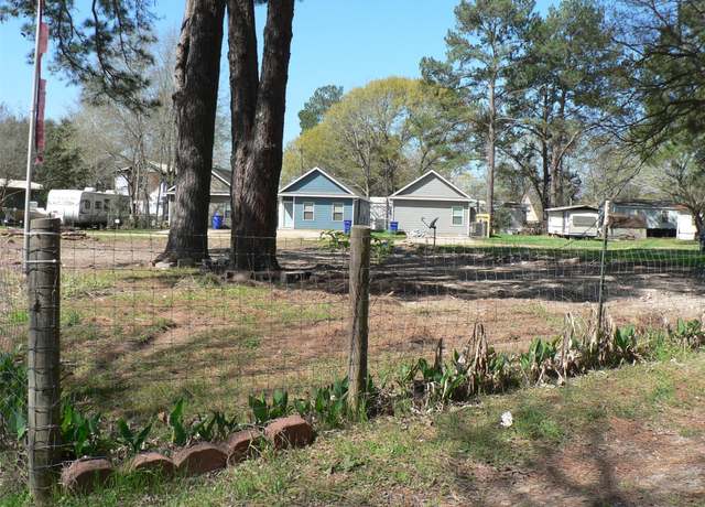 Property at 9090 Marigold St, Willis, TX 77318