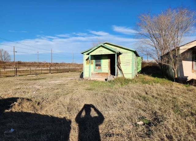 Property at 203 Galveston St, Big Spring, TX 79720, 1 bed, 1 bath