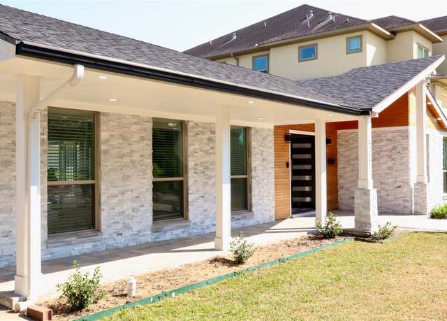 Property at 9121 Fordshire Dr, Houston, TX 77025, 3 beds, 2 baths