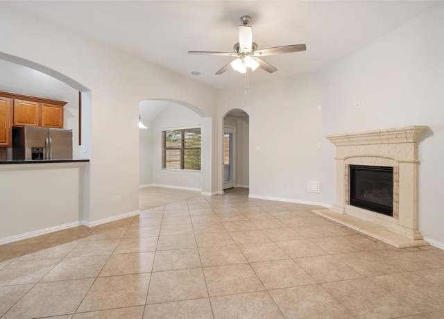 Property at 4009 Firenze Dr, Friendswood, TX 77546, 3 beds, 2 baths