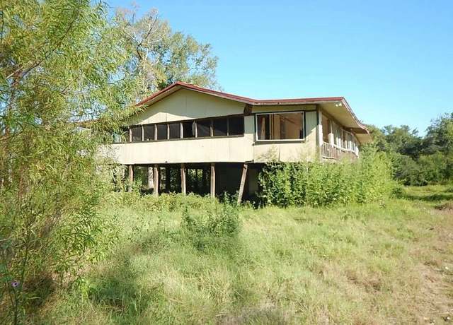 Property at 440 Weiss Bluff Rd, Vidor, TX 77662, 2 beds, 1 bath