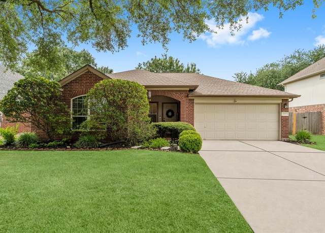 Property at 6107 Villa Hills Dr, Houston, TX 77066, 3 beds, 2 baths