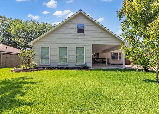Property at 606 Packer Ct, Webster, TX 77598, 3 beds, 3 baths