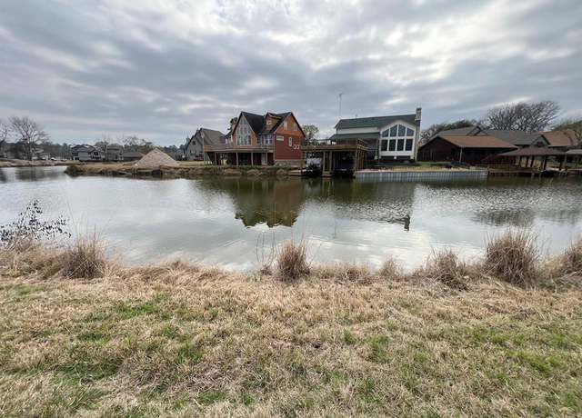 Property at 50 Wildwood Lake Dr, Huntsville, TX 77340