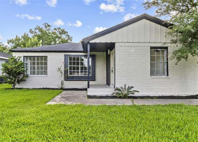 Property at 3805 19th St N, Texas City, TX 77590, 3 beds, 2 baths