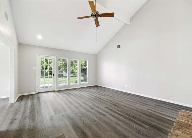 Property at 6627 La Puente Dr, Houston, TX 77083, 3 beds, 2 baths
