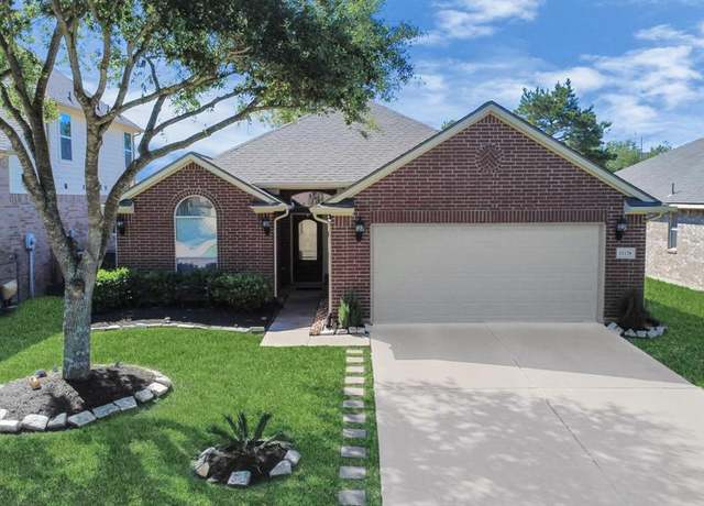 Property at 11126 E Lake Gables Dr, Richmond, TX 77406, 3 beds, 2 baths