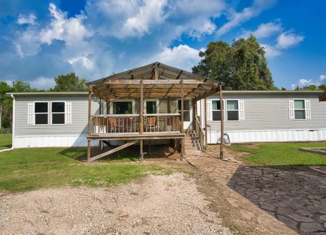 Property at 555 County Road 728b, Sweeny, TX 77480, 4 beds, 2 baths