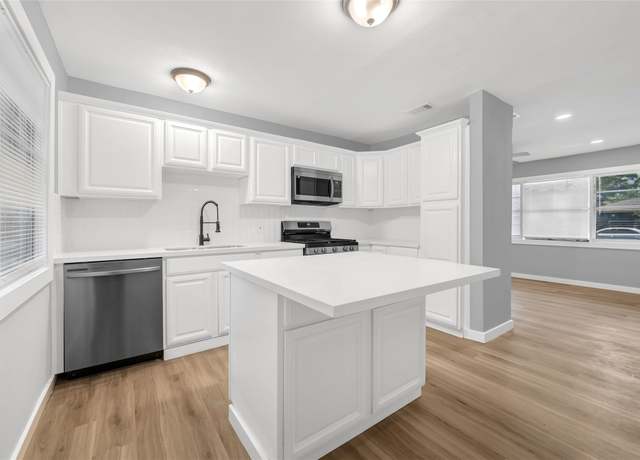 Property at 3310 Cliffmarshall St, Houston, TX 77088, 4 beds, 2 baths