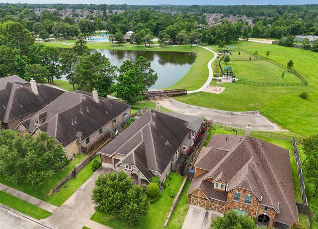 Property at 2045 Forest Haven Dr, Conroe, TX 77384, 3 beds, 2 baths