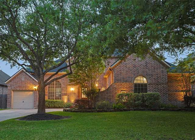 Property at 12203 Pinelands Park Ln, Humble, TX 77346, 5 beds, 4 baths