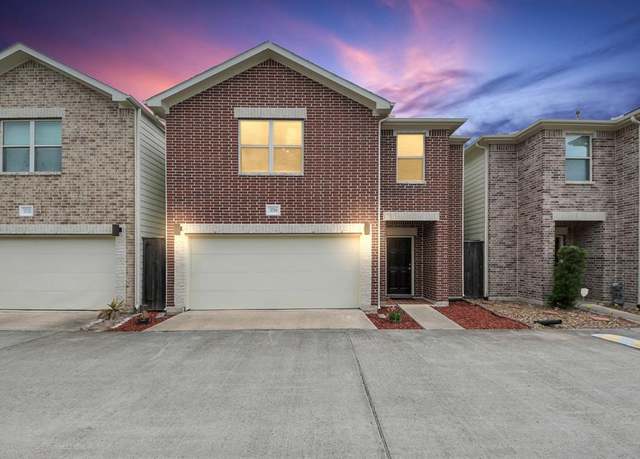Property at 3718 Main Poplar Dr, Houston, TX 77025, 3 beds, 2.5 baths