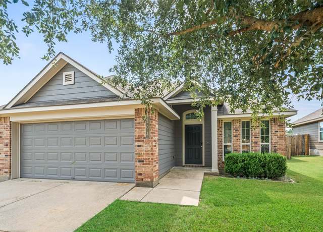 Property at 204 Brookside Dr, Huntsville, TX 77320, 3 beds, 2 baths