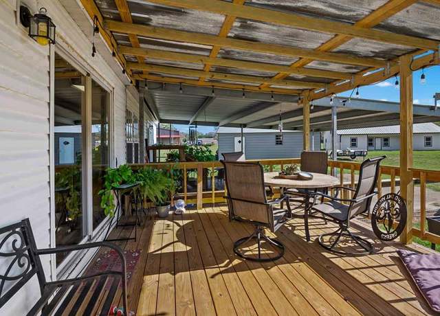 Property at 212 County Road 066, Jasper, TX 75951, 3 beds, 2 baths