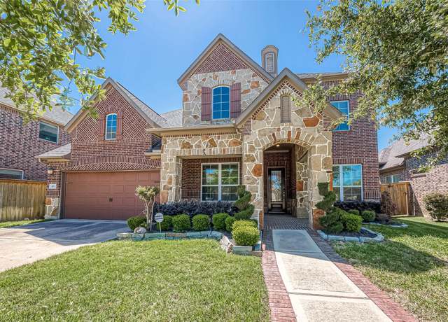 Property at 47 Monarch Trl, Sugar Land, TX 77498, 4 beds, 3.5 baths