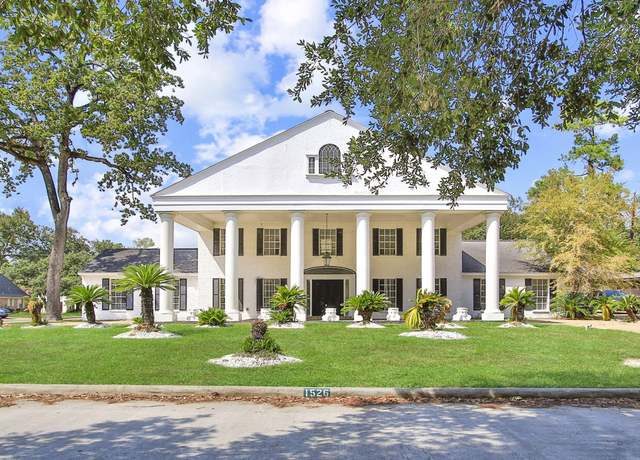 Property at 1526 Big Horn Dr, Houston, TX 77090, 5 beds, 3.5 baths