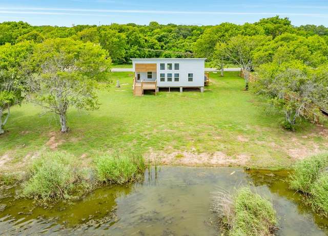 Property at 1927 Duncan Dr, Oyster Creek, TX 77541, 3 beds, 2 baths